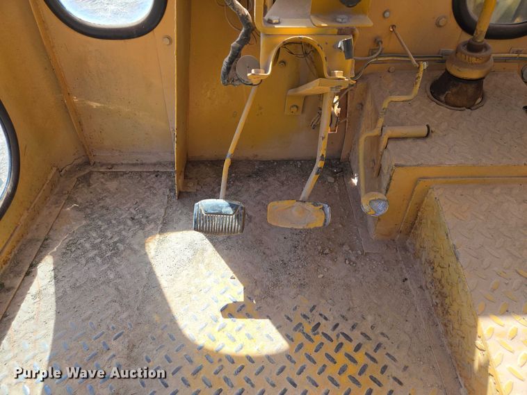 image for item EV5828 Broce D18 sweeper
