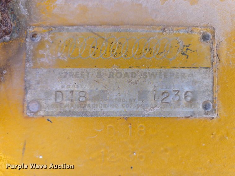 image for item EV5828 Broce D18 sweeper