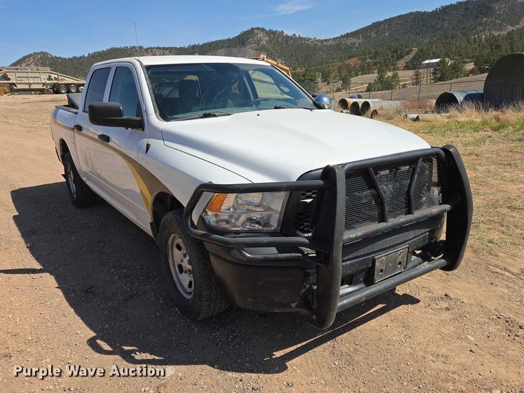 image for item EV5829 2017 RAM 1500 Crew Cab pickup truck
