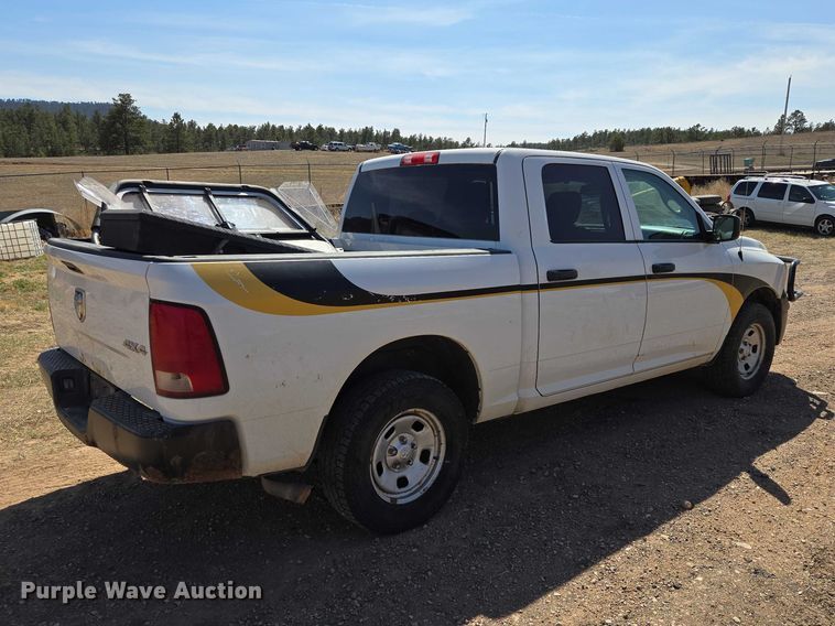 image for item EV5829 2017 RAM 1500 Crew Cab pickup truck