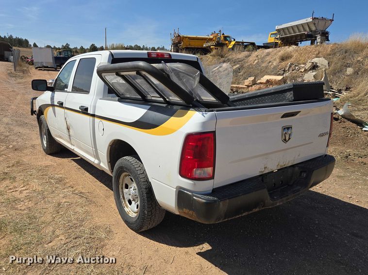 image for item EV5829 2017 RAM 1500 Crew Cab pickup truck