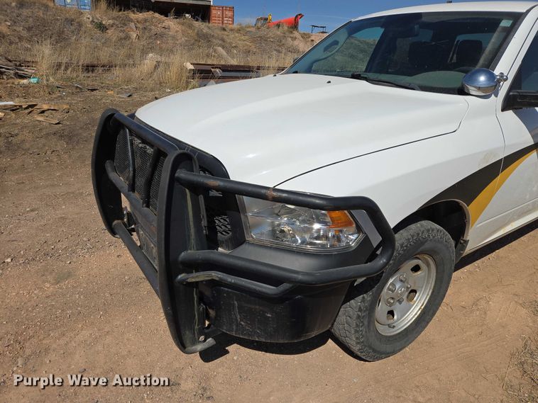 image for item EV5829 2017 RAM 1500 Crew Cab pickup truck