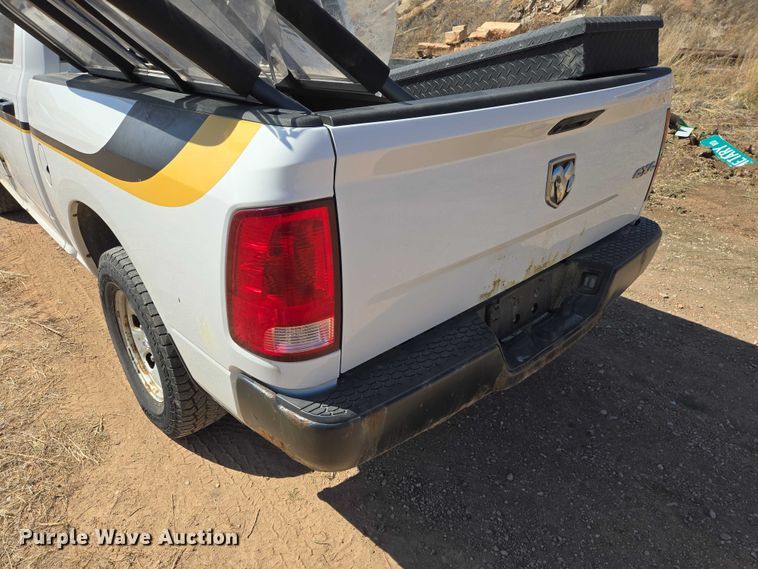 image for item EV5829 2017 RAM 1500 Crew Cab pickup truck