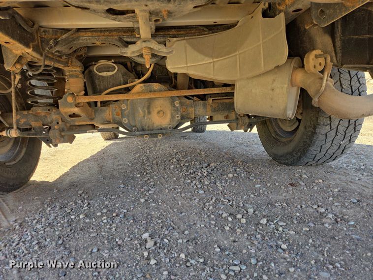image for item EV5829 2017 RAM 1500 Crew Cab pickup truck