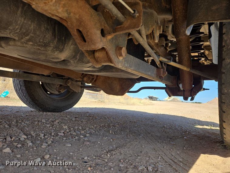 image for item EV5829 2017 RAM 1500 Crew Cab pickup truck