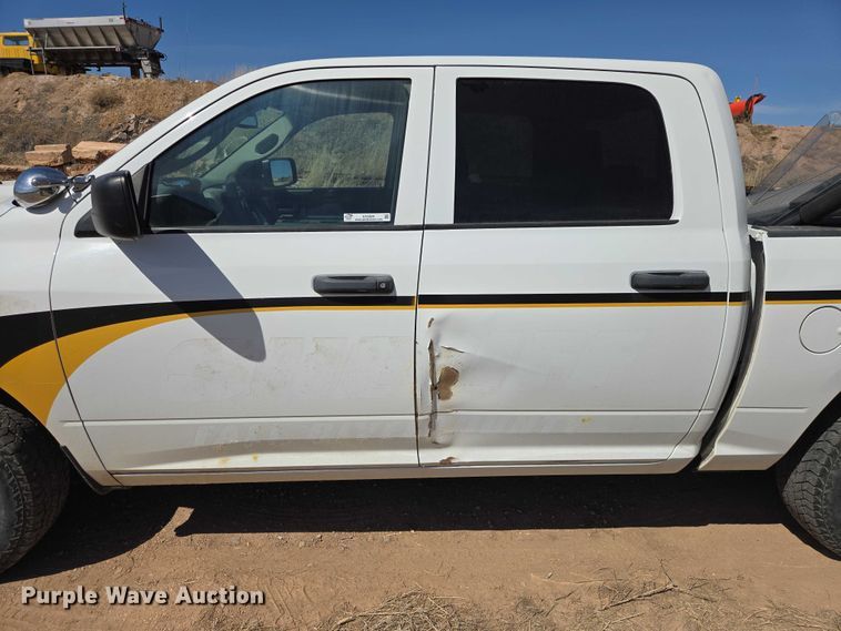 image for item EV5829 2017 RAM 1500 Crew Cab pickup truck