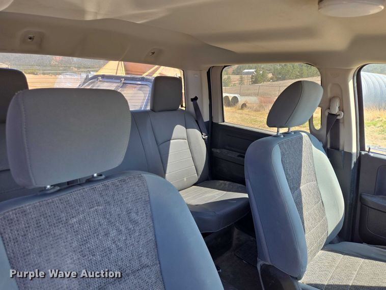 image for item EV5829 2017 RAM 1500 Crew Cab pickup truck