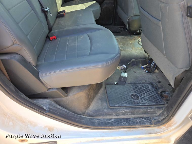 image for item EV5829 2017 RAM 1500 Crew Cab pickup truck