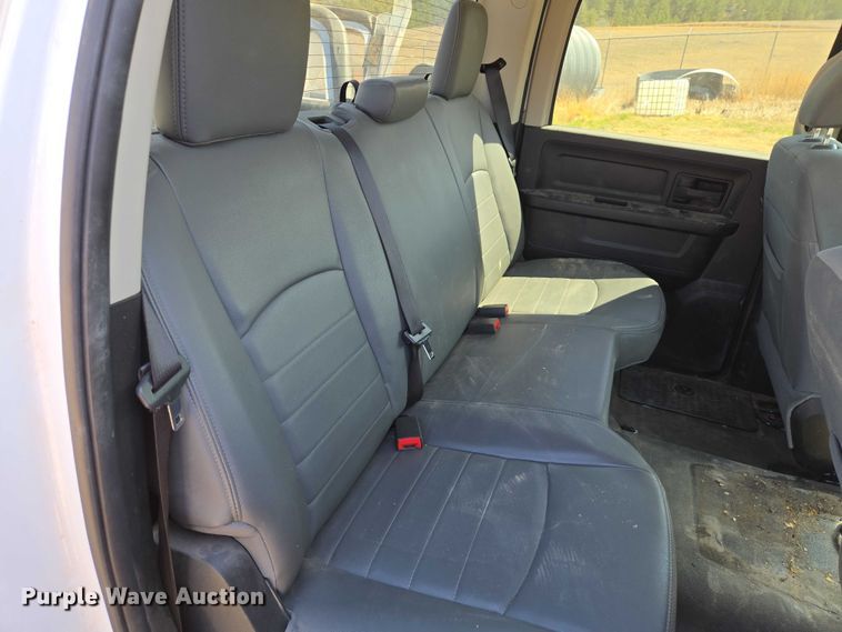 image for item EV5829 2017 RAM 1500 Crew Cab pickup truck