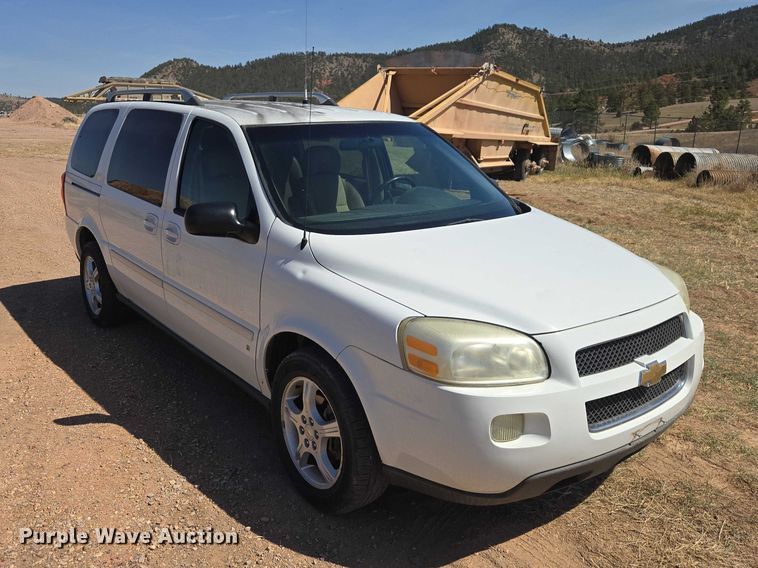 image for item EV5830 2006 Chevrolet Uplander van
