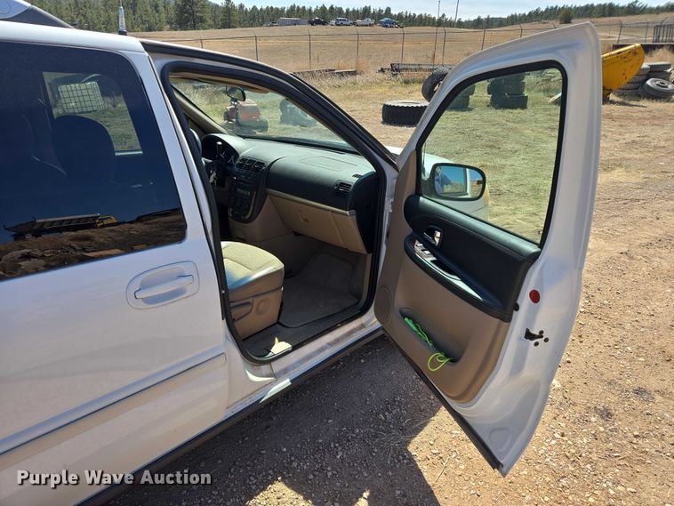 image for item EV5830 2006 Chevrolet Uplander van