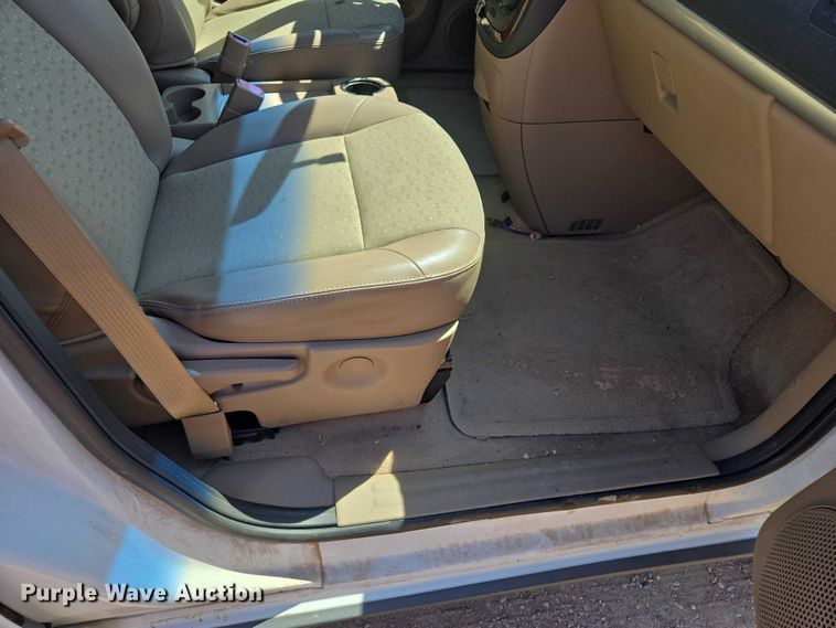 image for item EV5830 2006 Chevrolet Uplander van