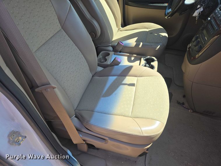 image for item EV5830 2006 Chevrolet Uplander van