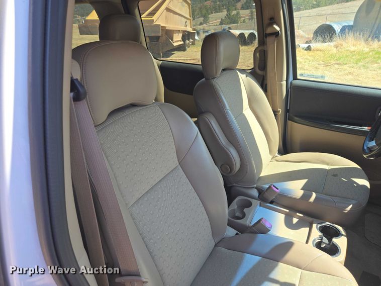 image for item EV5830 2006 Chevrolet Uplander van