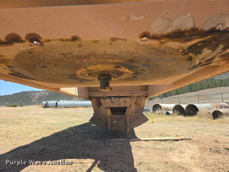 image for item EV5831 1994 Load King The Originator 2466 bottom dump trailer