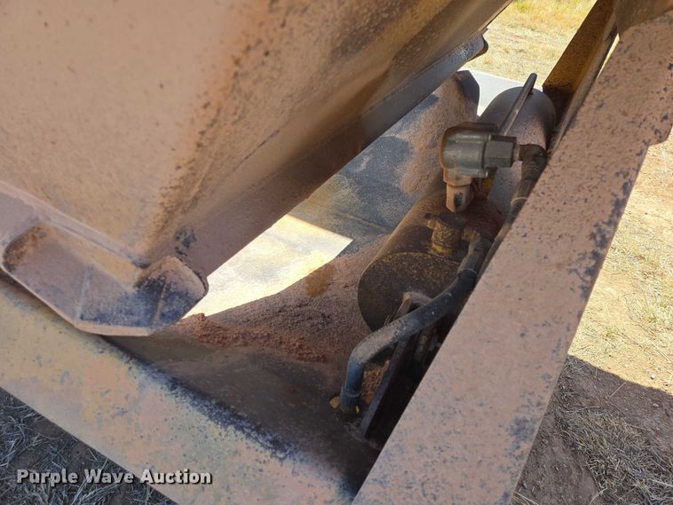 image for item EV5831 1994 Load King The Originator 2466 bottom dump trailer