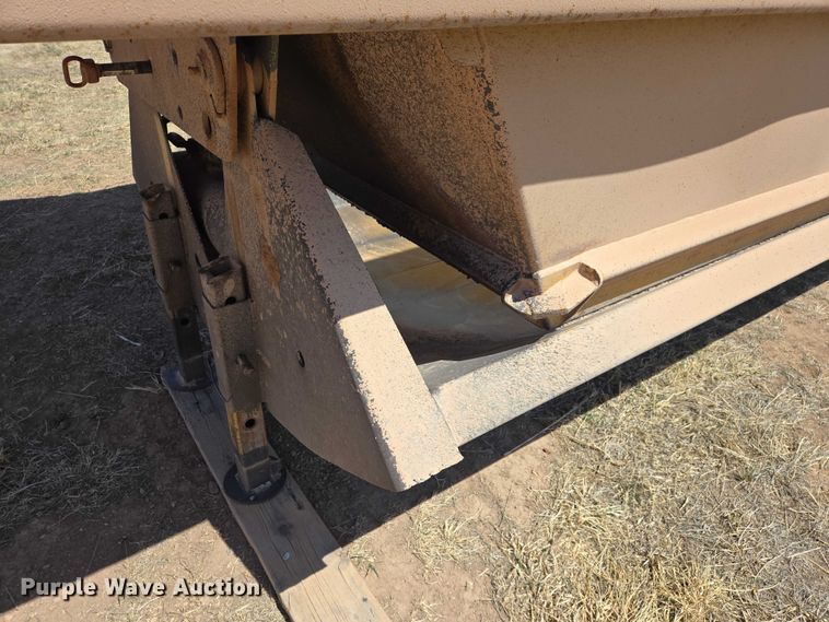 image for item EV5831 1994 Load King The Originator 2466 bottom dump trailer