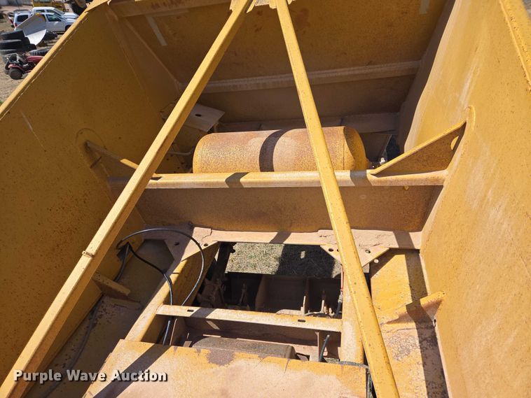 image for item EV5831 1994 Load King The Originator 2466 bottom dump trailer