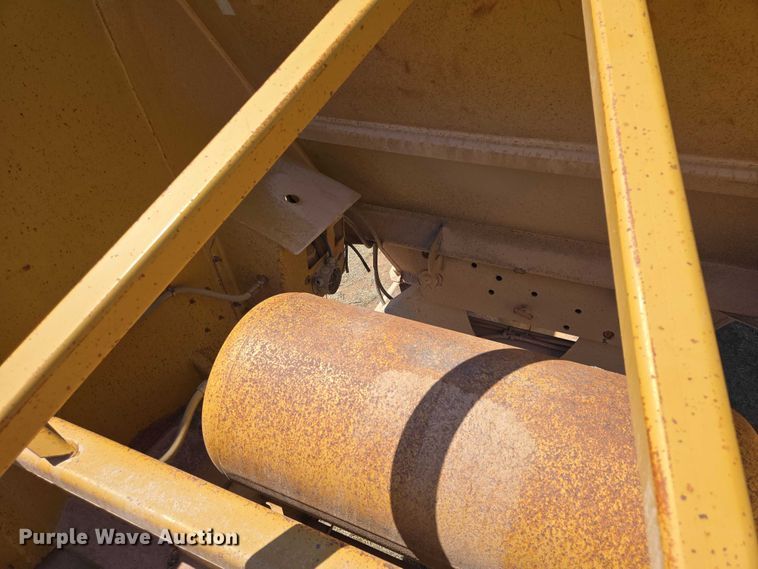 image for item EV5831 1994 Load King The Originator 2466 bottom dump trailer