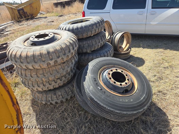 image for item EV5832 Tires and wheels