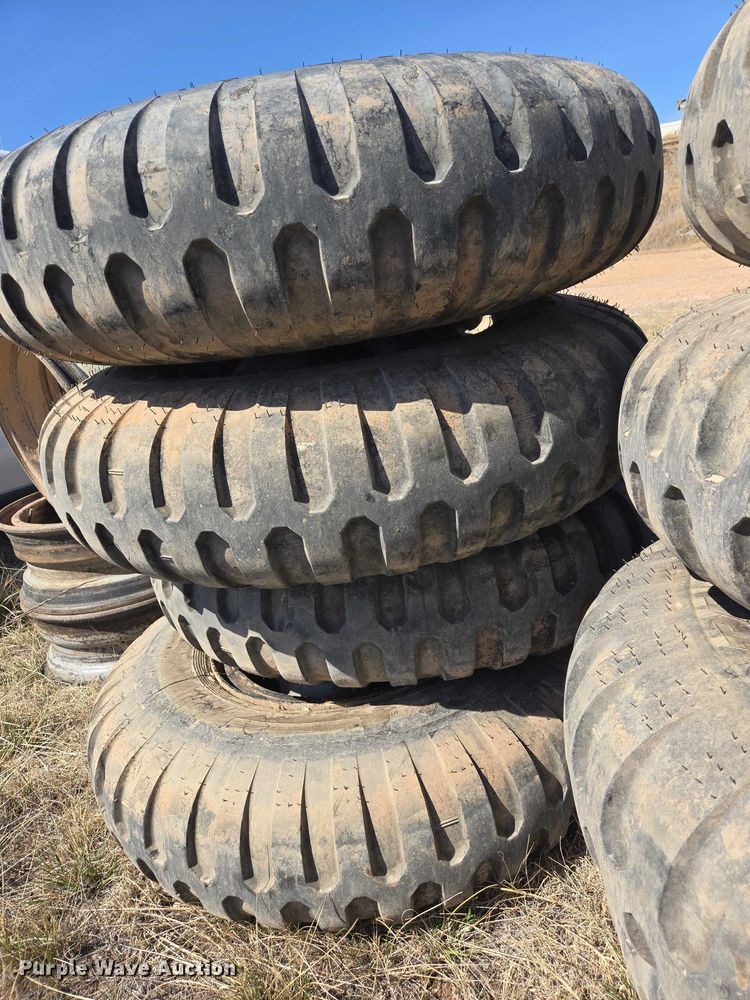 image for item EV5832 Tires and wheels