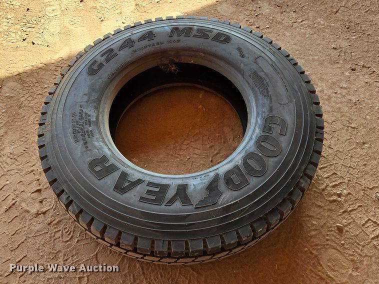 image for item EV5832 Tires and wheels