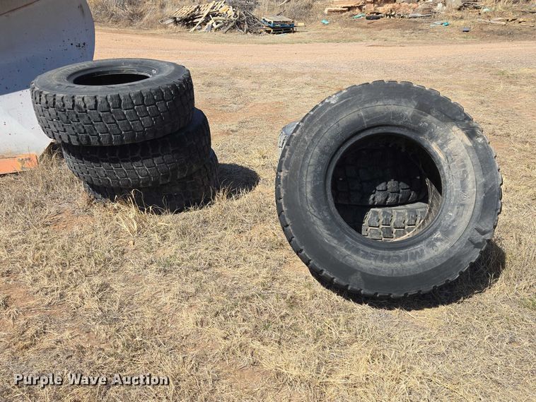 image for item EV5834 (6) Michelin Snoplus 17.5R25