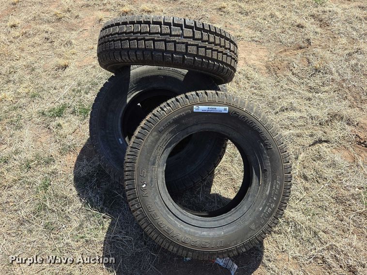 image for item EV5836 (4) Cooper Discovery LT245/75R16 tires