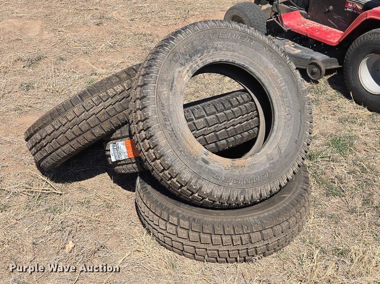 image for item EV5836 (4) Cooper Discovery LT245/75R16 tires
