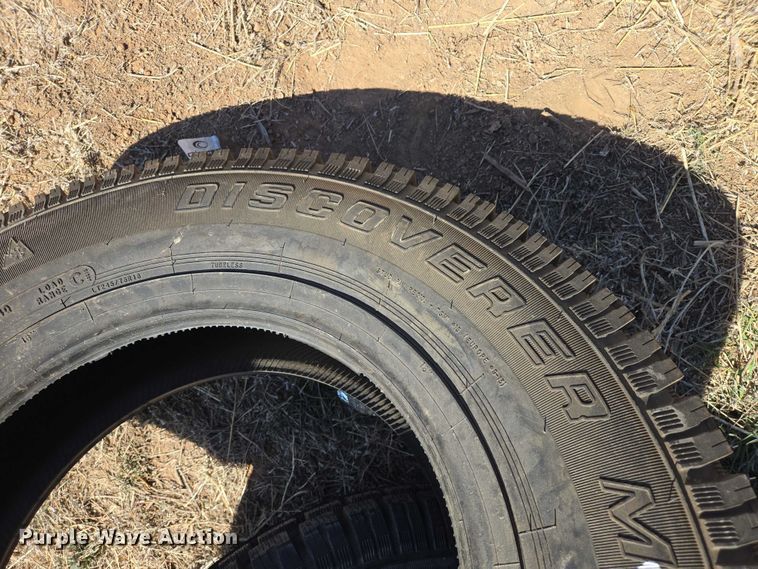 image for item EV5836 (4) Cooper Discovery LT245/75R16 tires