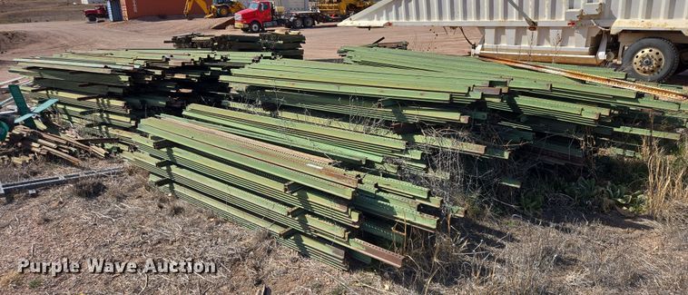 image for item EV5841 Metal posts