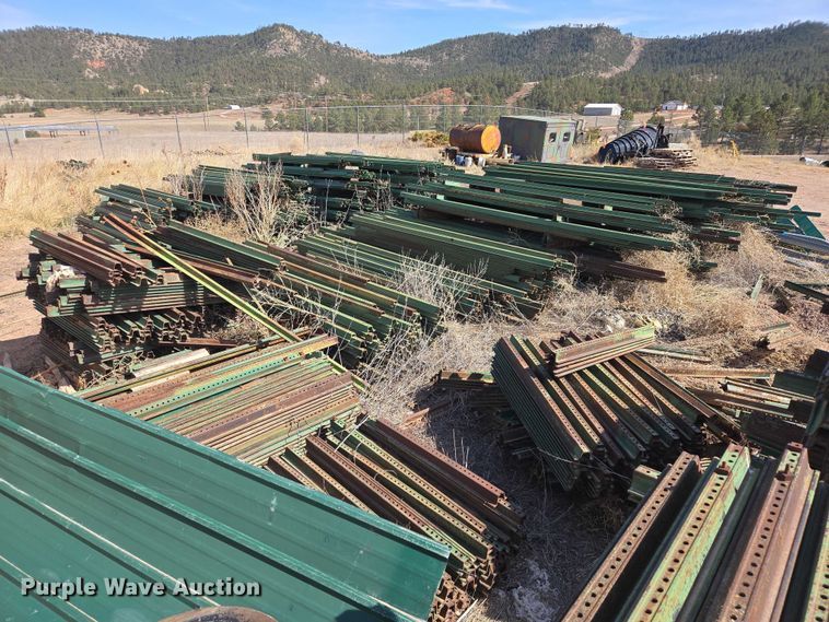 image for item EV5841 Metal posts