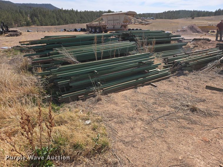 image for item EV5841 Metal posts