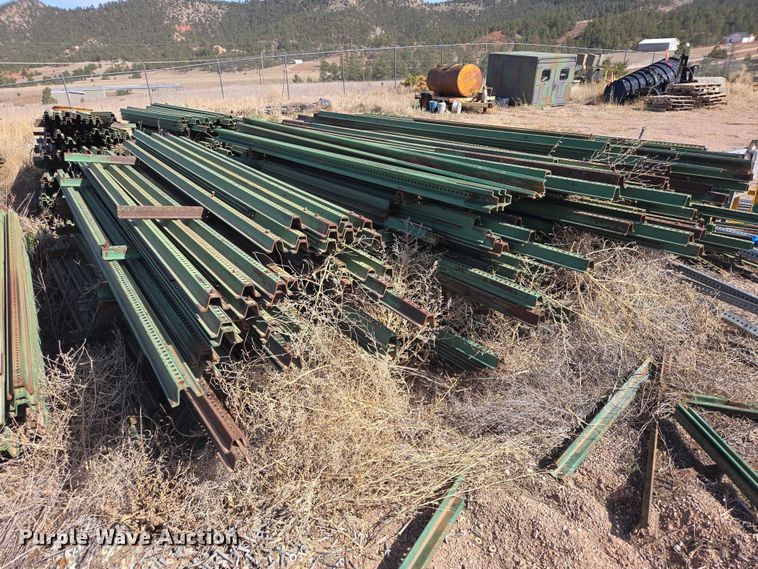 image for item EV5841 Metal posts