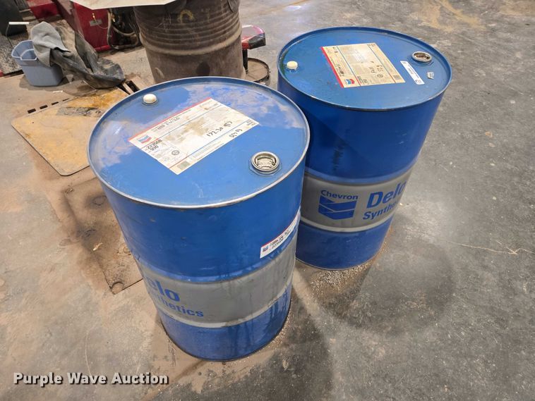 image for item EV5843 Chevron 5W-20 oil