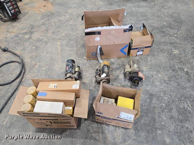 image for item EV5844 Truck parts