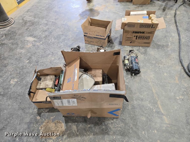 image for item EV5844 Truck parts
