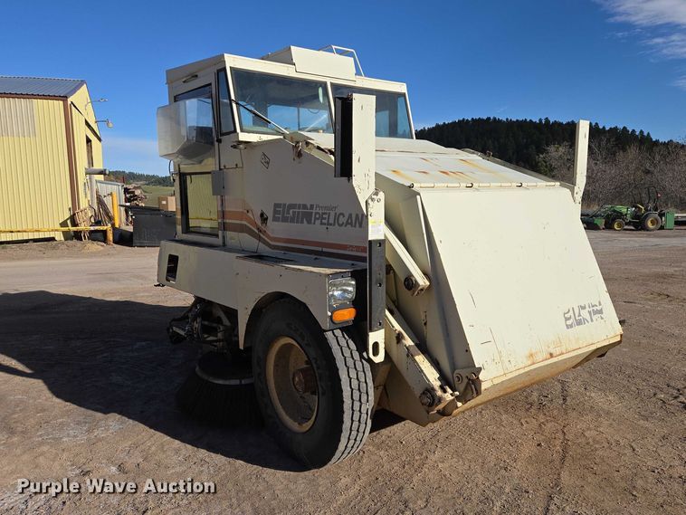 image for item EV5845 1990 Elgin Pelican street sweeper truck