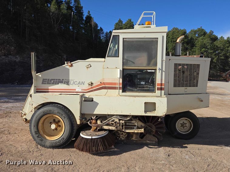 image for item EV5845 1990 Elgin Pelican street sweeper truck