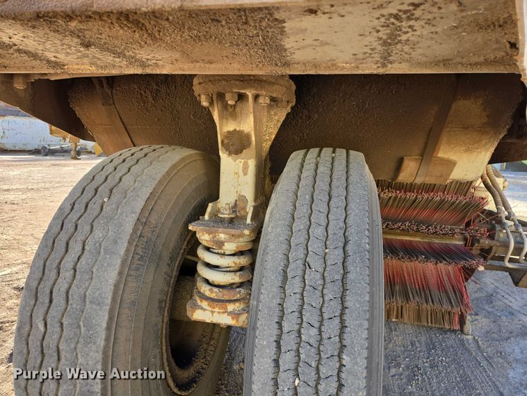 image for item EV5845 1990 Elgin Pelican street sweeper truck
