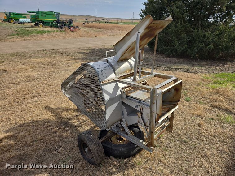 image for item EV5945 Thresher