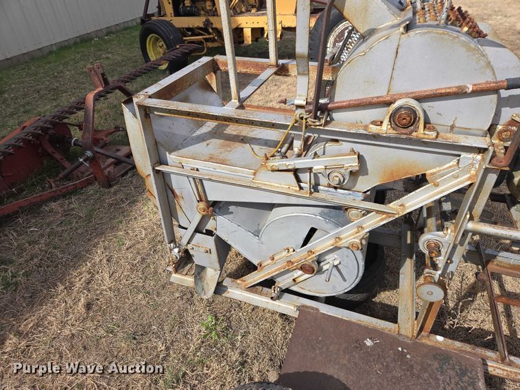 image for item EV5945 Thresher