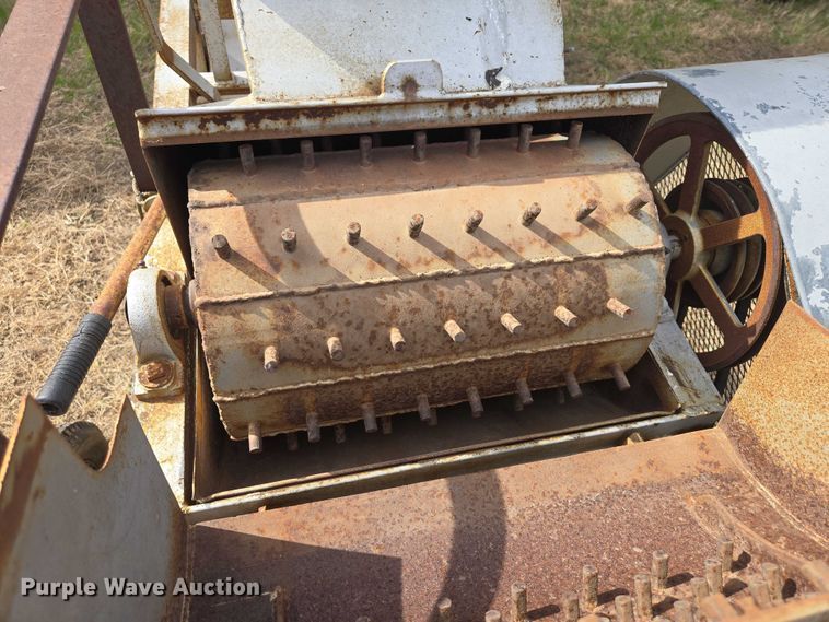 image for item EV5945 Thresher