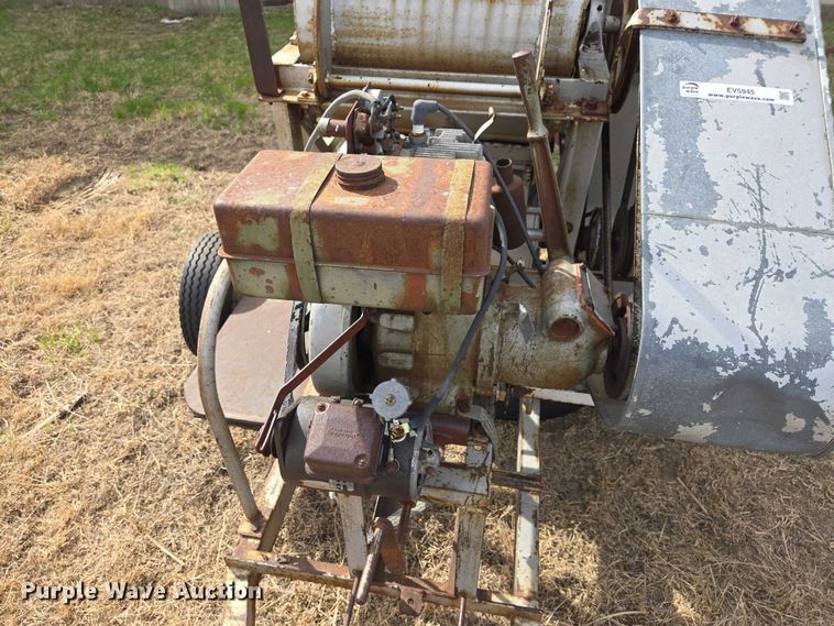 image for item EV5945 Thresher