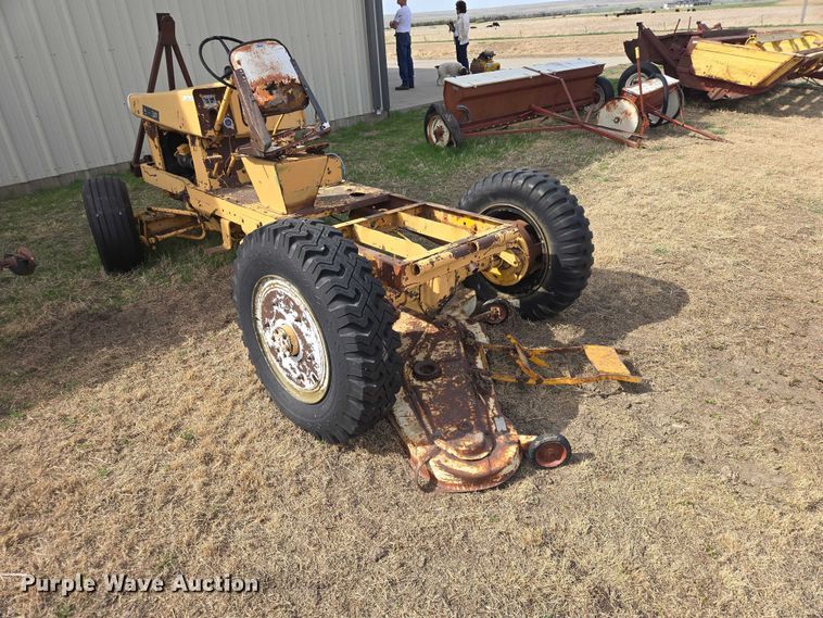 image for item EV5947 Toro tractor