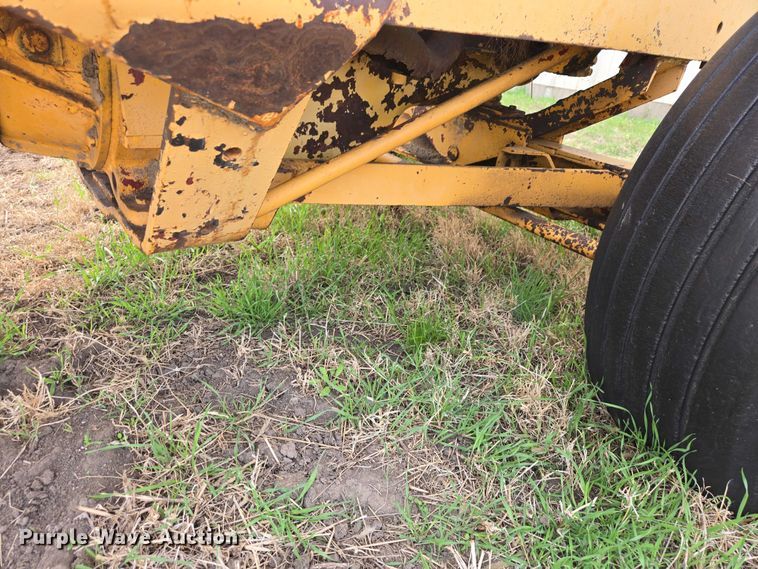 image for item EV5947 Toro tractor