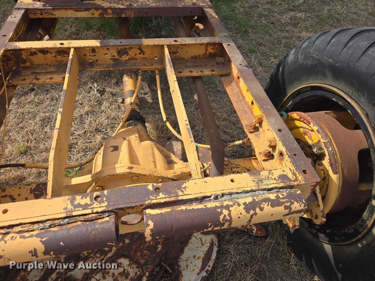 image for item EV5947 Toro tractor