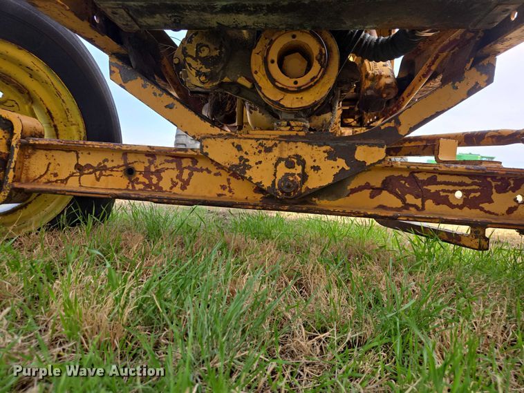 image for item EV5947 Toro tractor