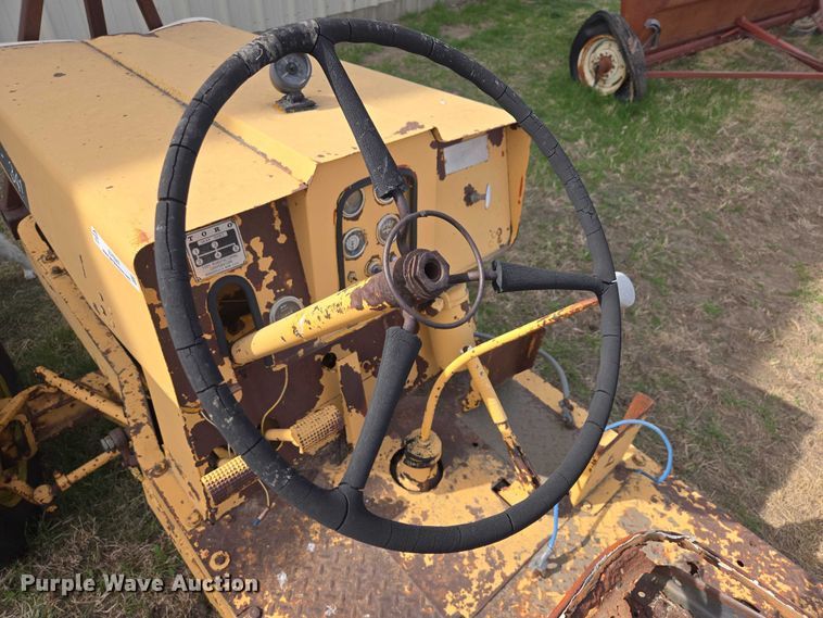 image for item EV5947 Toro tractor
