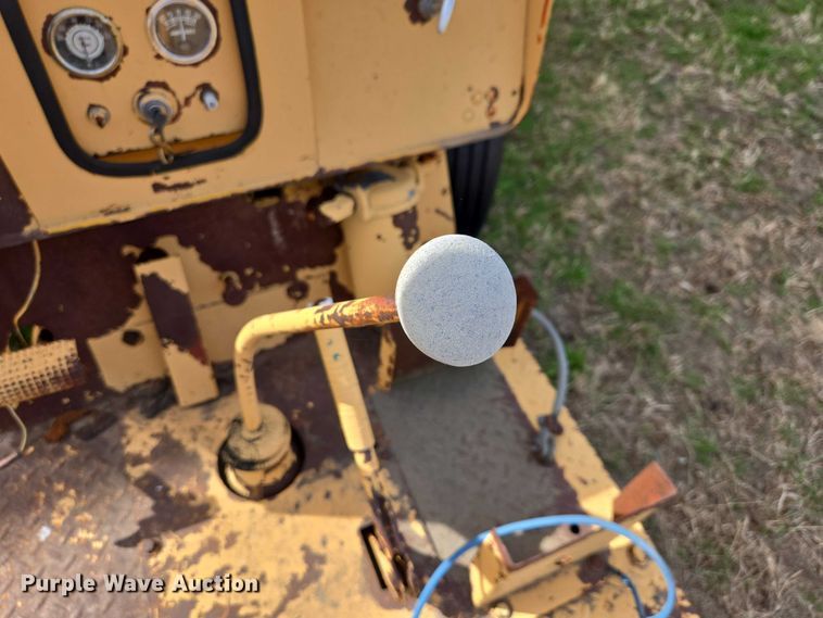 image for item EV5947 Toro tractor